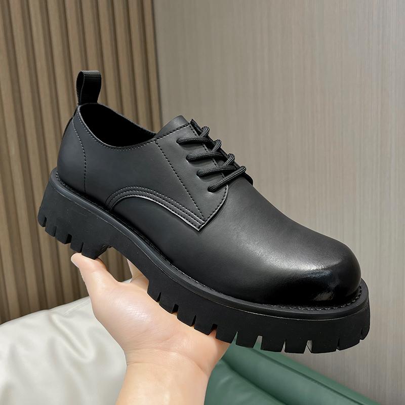 Handmade Men Shoes Lace Up Leather Casual Shoes For Men Flat Platform Walking Shoes Outdoor Footwear Loafers Breathable Sneakers