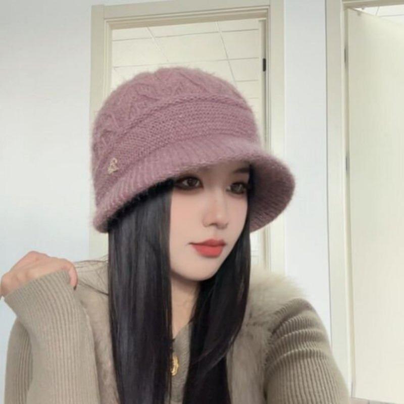 

Ladies new beret winter knitted squirrel brim fashionable winter warm versatile