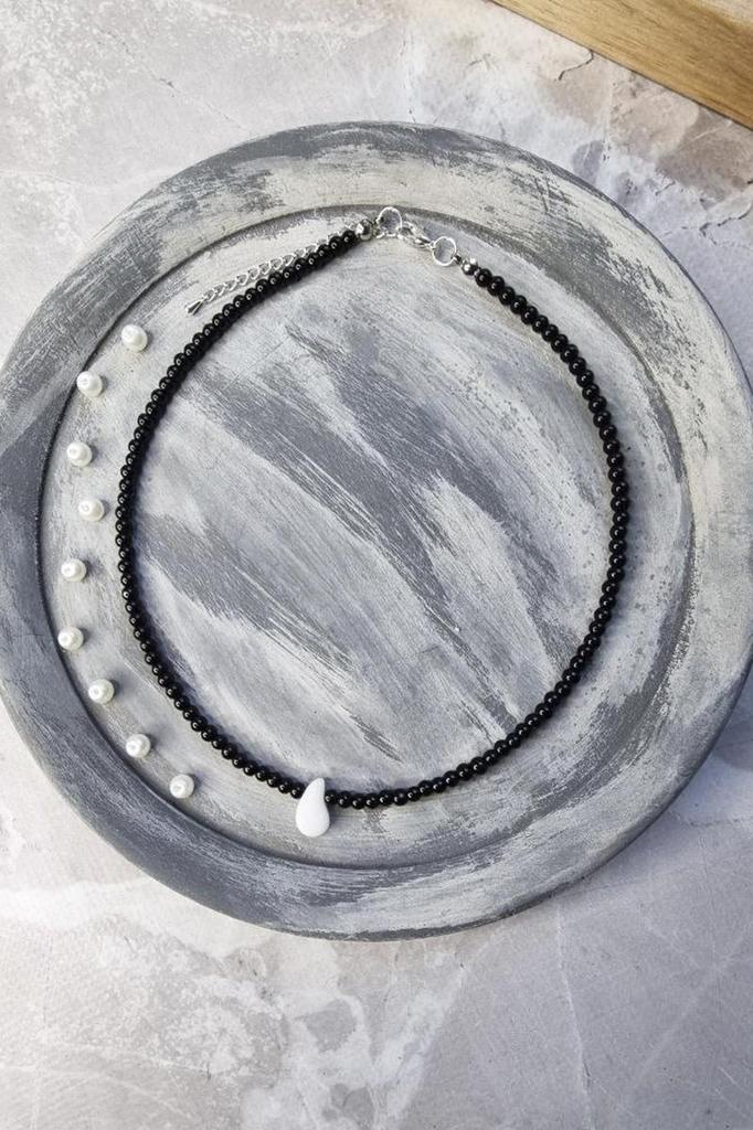Black Beaded Choker – Handmade Minimalist Necklace