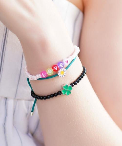 Bonbeau Color Motive Knot Bracelet Daisy Rainbow Clover Knot Thread Bracelet
