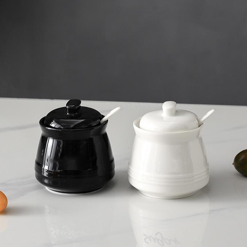 Black and White Ceramic Candy Jar Kitchen Seasoning Jar Household Storage Box Spoon Salt Bottle Household Kitchen Supplies