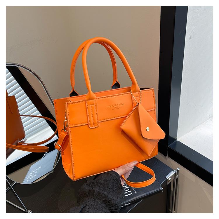 Simple Contrast Color Casual 2025 Large Capacity Summer New Fashion Design Crossbody Portable Small Square Bag Women