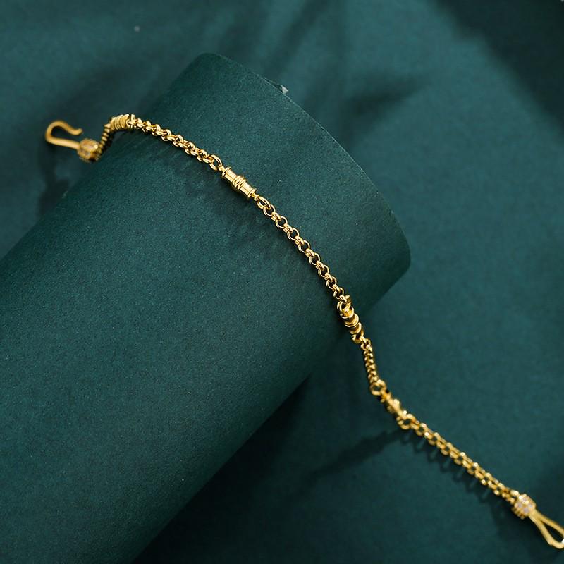 Chinesisches Retro Goldarmband mit Diamanten, Verdrehtes Muster, Schlichtes Design - Elegantes Geschenk für Frauen und beste Freundinnen