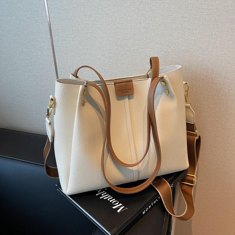 

Ретро сумка женская сумка-тоут большая вместительная сумка-мессенджер 2024 новая универсальная сумка через плечо для работы сумка для поездок на работу пригородная сумка прилив покинуть белый