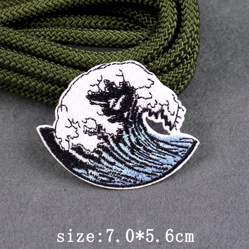 Heart Landscape Patch Iron On Patches For Clothing Wilderness Outdoor Embroidery Patches For Clothes Adventure Patch Stickers