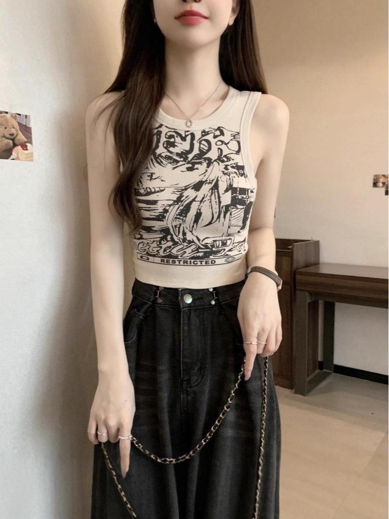 Amerikanisches scharfes Mädchen Rosa geripptes ärmelloses Tanktop - Sommer schlankmachendes Design mit breiten Trägern