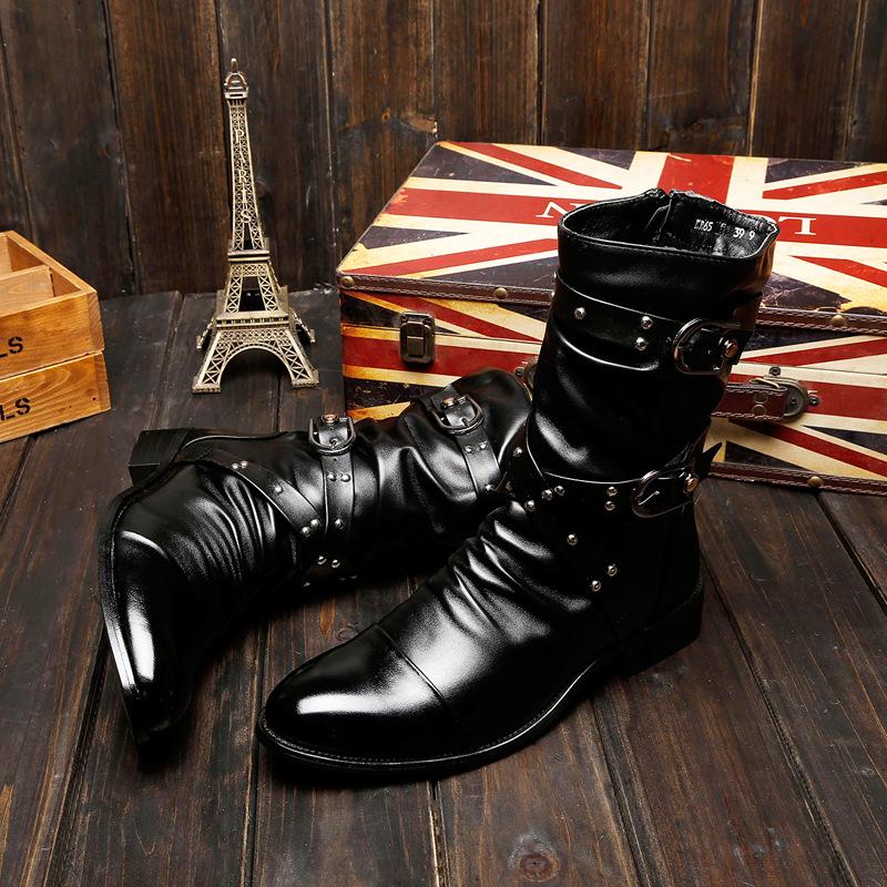 Men's Mid-Tube High-Top Leather Boots: Korean-Style Pointed Martin Boots, British Fashion, Plus Velvet for Warmth.