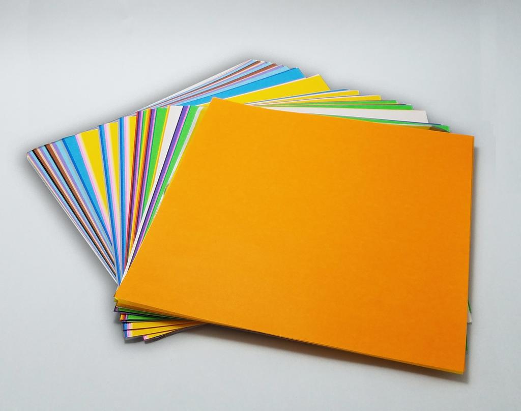 Taro's Origami Studio Standard Size 15cm Paper Pack 500 Sheets 23 Colors One Side White Gold Silver Included