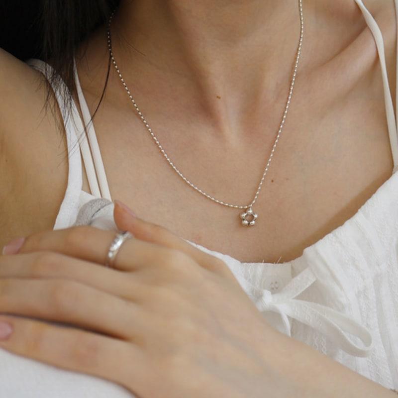 

Monde Ligne Bloom heart necklace 50