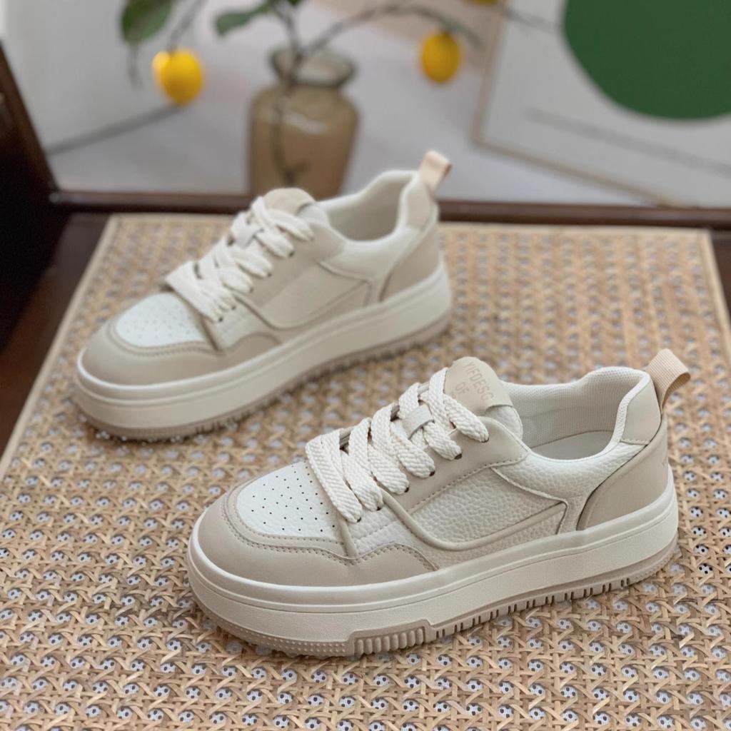 Hot Muffin Bottom Thick Sole Heightening Round Head Women's Shoes 2025 Autumn New Retro Board Shoes Casual Shoes