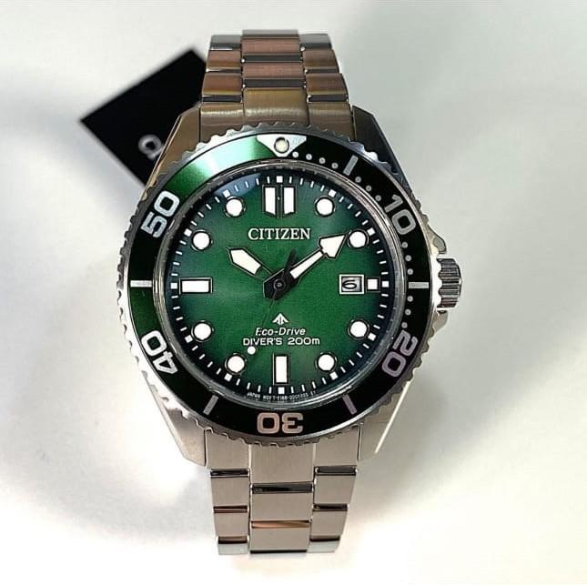 Citizen Ceas de bărbați Eco-Drive 200M Cadran Verde Oțel Inoxidabil BN0269-50W
