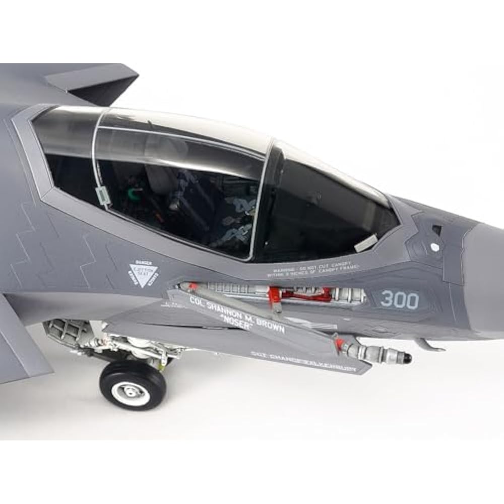 Tamiya (TAMIYA) 1/48 Masterpiece Series No. 127 Lockheed Martin F-35C Lightning II Plastic Model ...