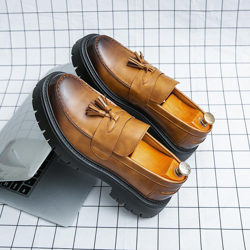 Brand Men's Pointed Business Formal Loafers Leather Shoes Spring New Men's Comfortable Thick Soled Tassel Leather Shoes