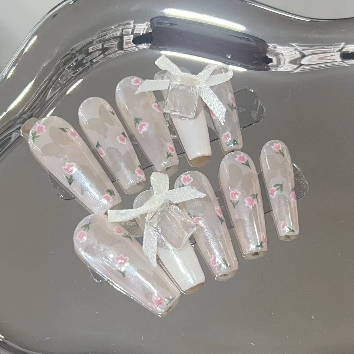 

Pure Hand-wearing Nails with High-end Light Luxury Moon Powder Butterfly Manicure Removable Nails with Nails with Fake Nails Extra small XS