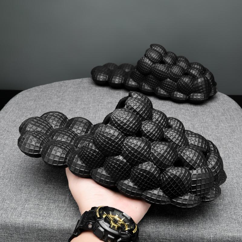 Men's Summer Slippers Trendy Personality Bubbles Mens Slipper Anti-slip Comfort Light Men EVA Wading Shoes Beach Slipper for Men