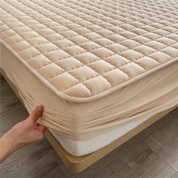 Waterproof Mattress Pad Protector Comfortable Fitted Sheet Thicked Quilted Fitted Bed Sheet Breathable Mattress Pad Topper Cover