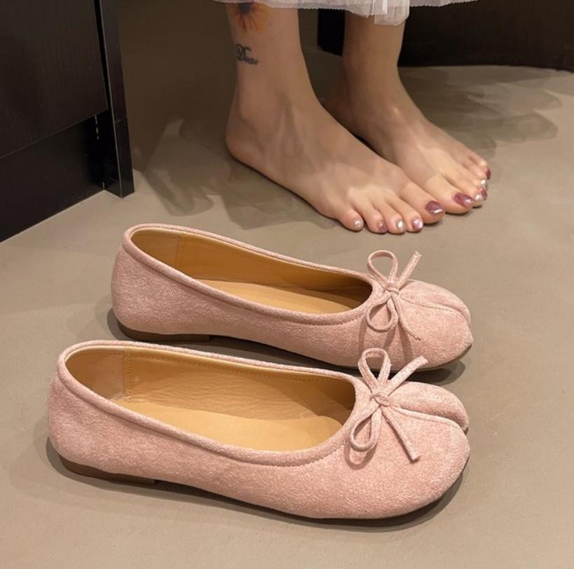 Fashion 2025 Japanese Style Tabi Ninja Shoes Women Retro Suede Flats Split Hoof Toe Boat Shoes Femme Mary Jeans Mocasines Ballerina Shoe