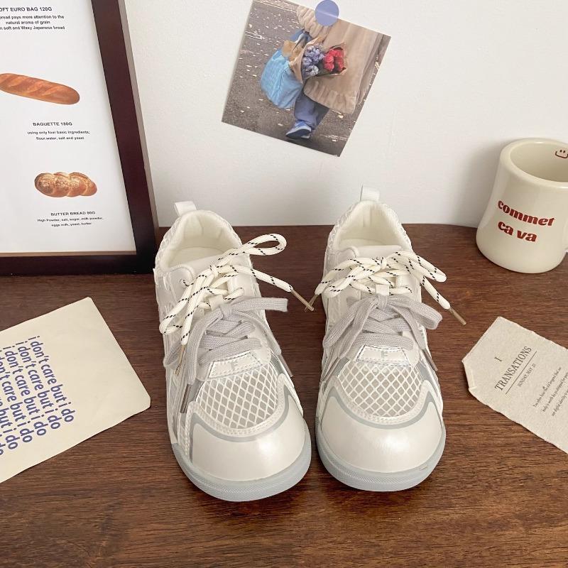 Atmungsaktive Mesh-Damenschuhe mit dicker Sohle, Sommer neu, vielseitig und leicht, Netzschuhe, lässige Sport-Board-Schuhe