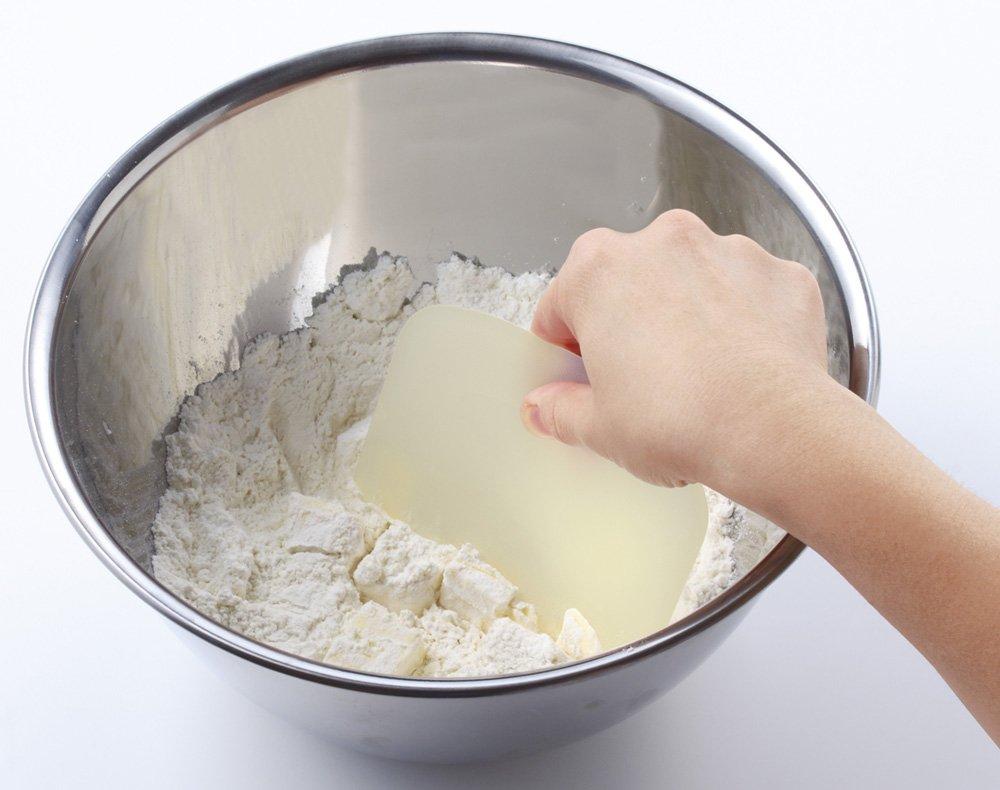 Kai House Select Embossed White Made in DL6288 Scraper, Japan,