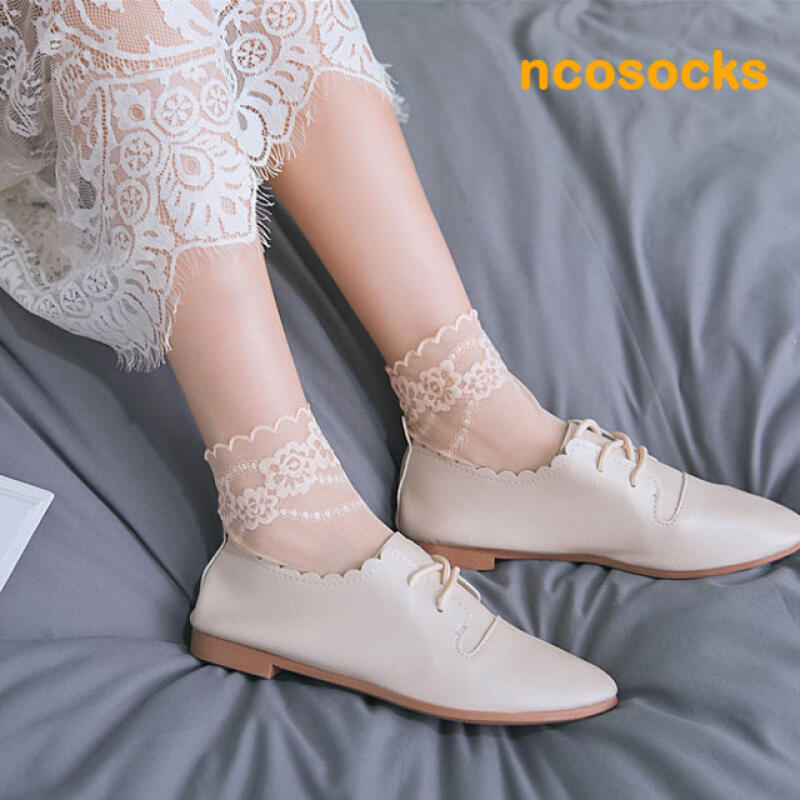 LACE008_Spring Ankle Lace Socks white