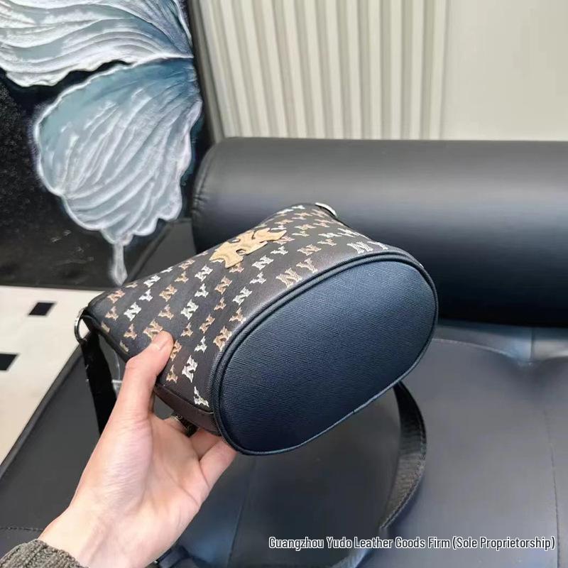 MLB Unisex 2023 Classic Crossbody Bucket Bag - Celebrity Style, Versatile and Casual Shoulder Bag