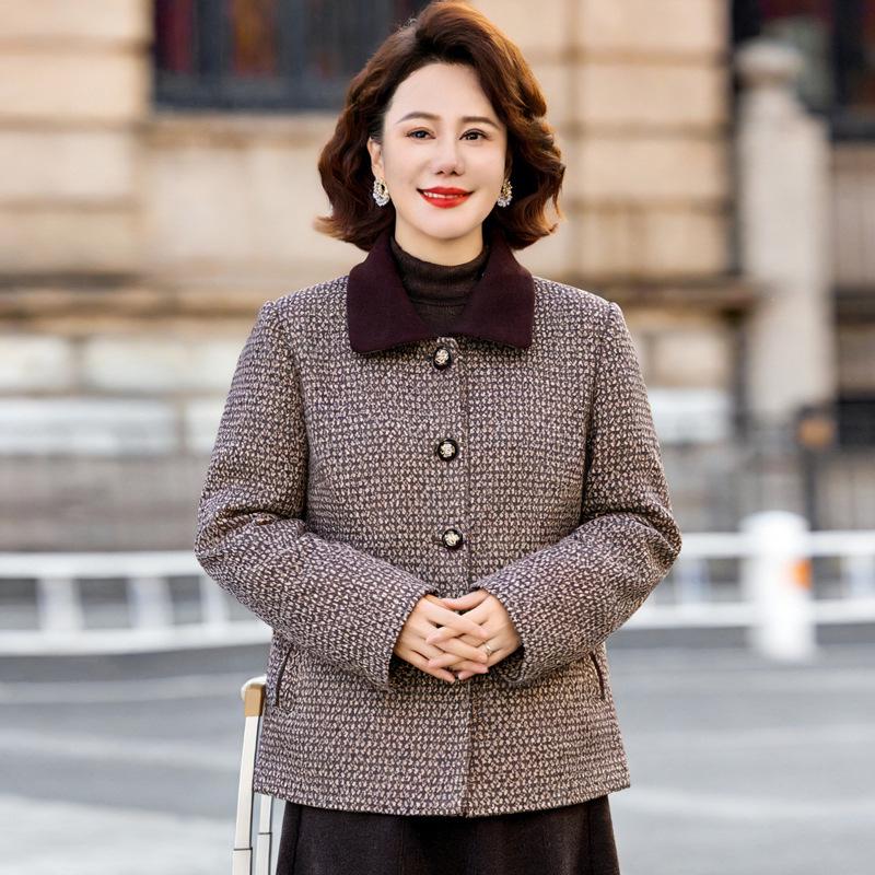 

2026 Spring & Autumn Jacket for Middle-Aged & Elderly Women - New Style Lapel, Loose, Stylish Top 5XL (72.5-77.5 kg) красный