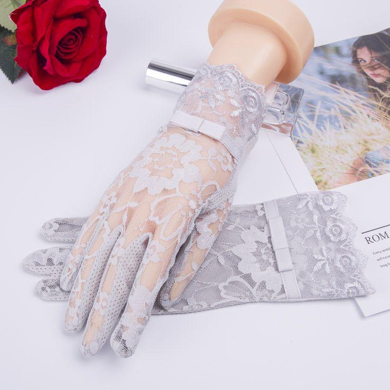 

Lace Sun Protection Gloves Women Spring and Autumn Breathable Thin Non-Slip Driving Riding Summer Lace Short Ice Silk Touch Screen Gloves Lace single butterfly [Gray]] One size