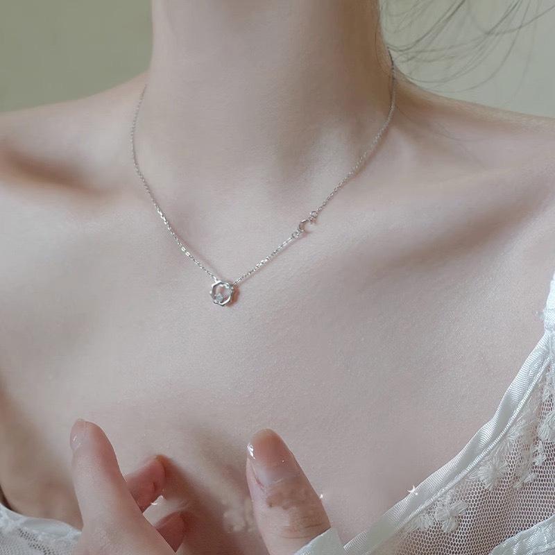 

Ожерелья Солнце и Луна Ожерелье Женские Легкие Роскошные Нишевые Украшения для Женщин Подвески Модные Винтажные Подвески Ювелирные Изделия