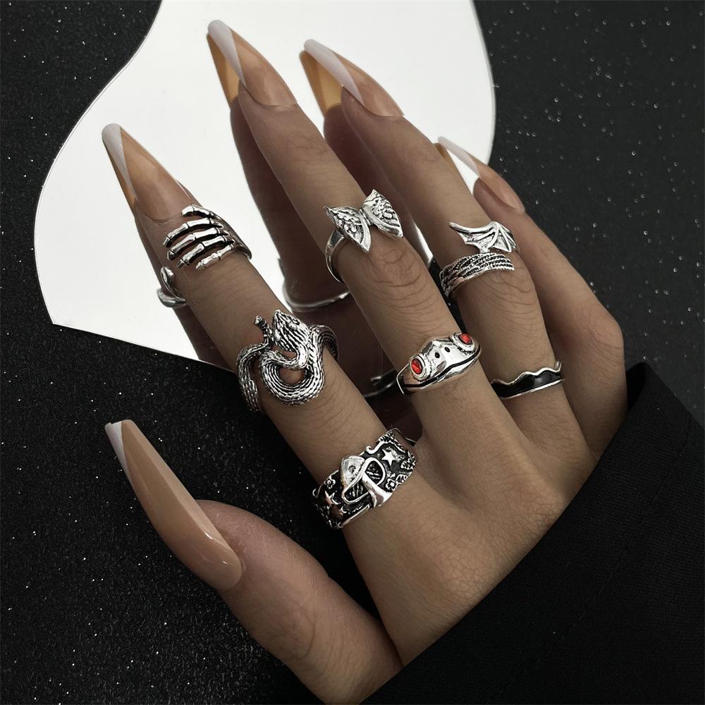 European and American Dark Fantasy Exaggerated Diamond-encrusted Poker Card Butterfly Crying Face Frog Organ Vintage Alloy ring23Set