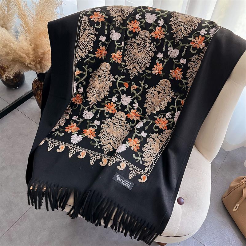 Luxury Thick Warm Shawl Winter Paisley Pashmina Blanket Poncho Stoles Print Cashmere Scarf Women Travel Wraps Bufanda Female