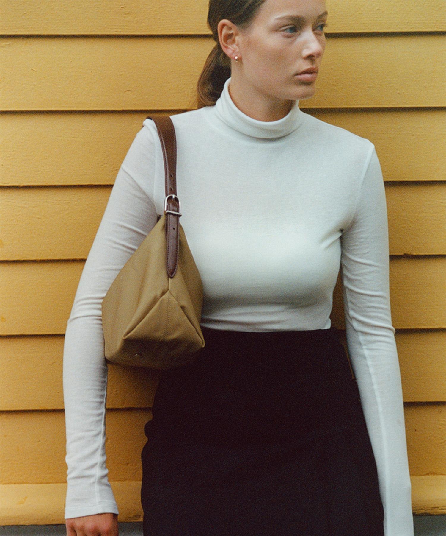 Polneua Cozy Wool Turtleneck T-Shirt [Ivory] Free