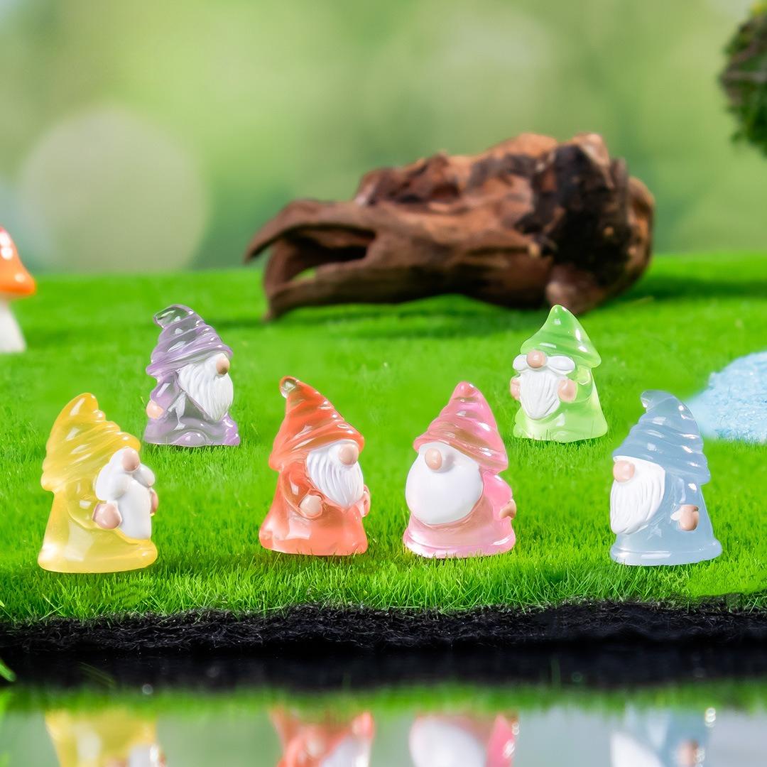 

Luminous 30/50Pc Mini Christmas Gnomes Fairy Garden Miniatures Home Garden Accessories Fairy Moss Micro Landscape Decoration 30pc random