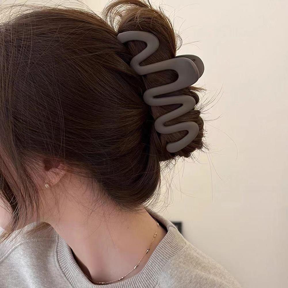 Simple Niche Curvilinear Shape Hairpin Hair Claw Clip Solid Color Durable Headwear Hair Clip Hair Accessory for Women