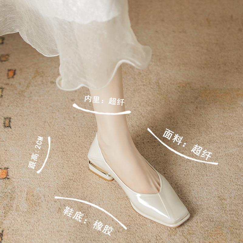 Shallow thick heel single shoes for women's summer and autumn new square head flat heel grandma shoes for women with one pedal