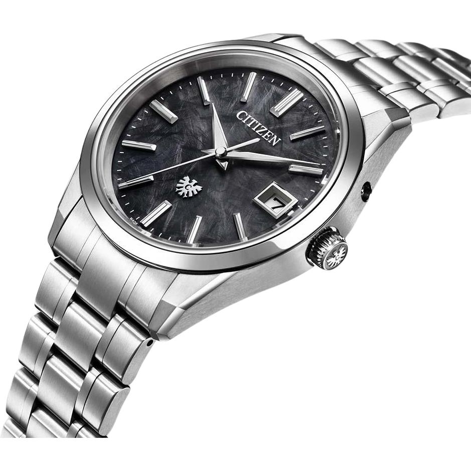 Citizen 100m Wasserdicht Lichtbetriebenes Quarzwerk Uhr 38,3mm Herrenuhren Schwarzes Zifferblatt AQ4100-57E