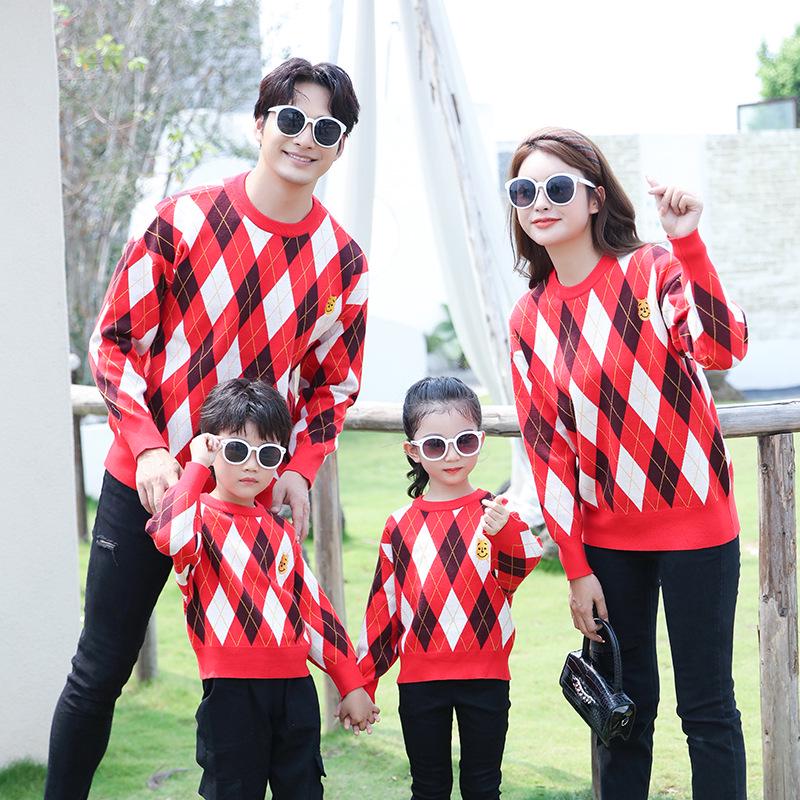 Red Plaid Family Knitwear Set: Matching Parent-Child, Mother-Daughter, and Couple Outfits Size 130 красный