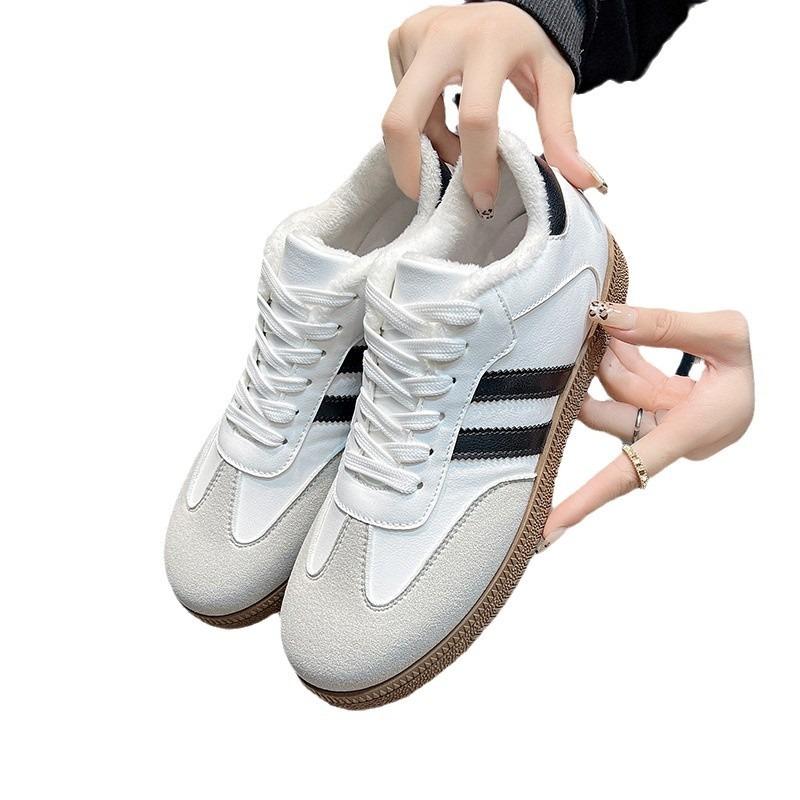 Large Size Autumn and Winter New Casual Flat Color Matching Retro Sports Velvet Board Shoes White Shoes Women