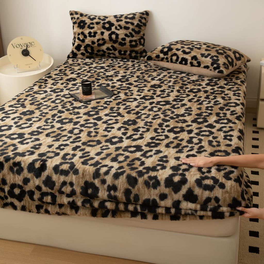 Double Bedspreads Warm Milk Velvet Fitted Sheet Long Velvet Mattress topper All-Around Elastic Band Bed Cover Bed Linen