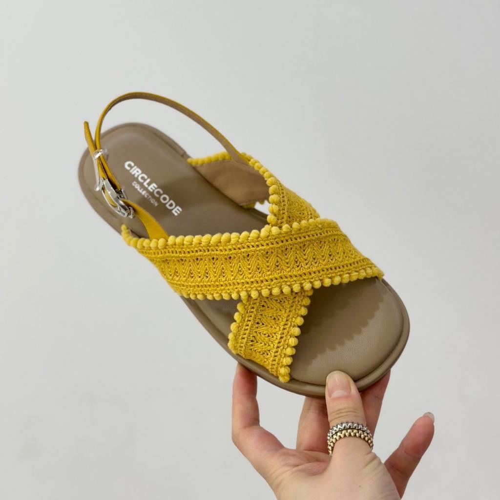 Open-toed Roman shoes women's 2025 new summer versatile soft-soled flat-soled thin cross-strap non-slip beach sandals women