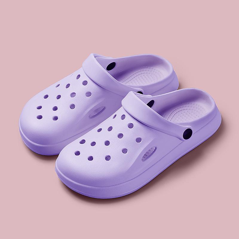 Summer New Couple Beach Sandals Breathable Hole Shoes Thick Sole Hollow Outer Slippers Women