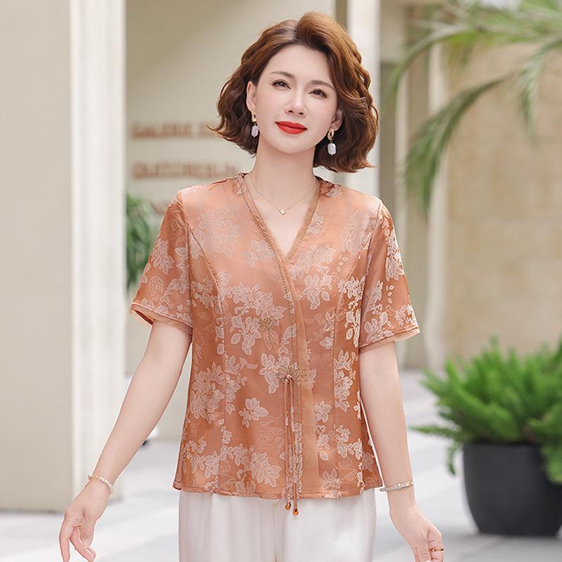 Chic Summer V-Neck Loose-Fit Short-Sleeve Shirt for Moms In Chinese National Style