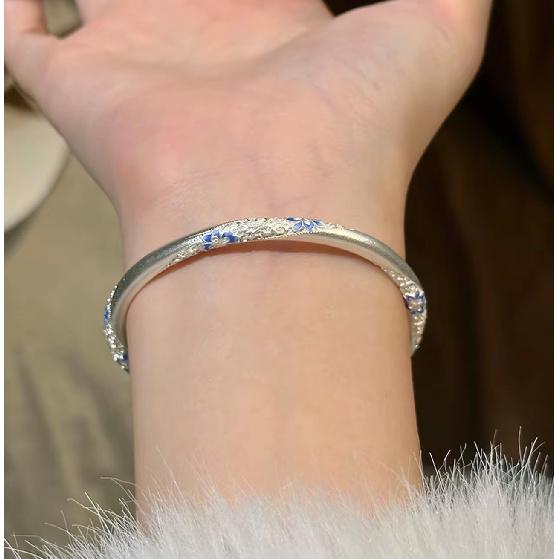 2026New Popular Gourd-shaped Bracelet In New Chinese Style with Enamel Color, Featuring Traditional Floral and Swirl Patterns, Plated with Pure