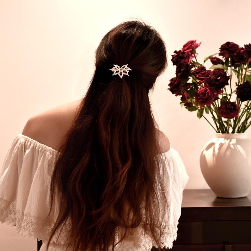 Artificial Pearls Flower Hair Clip Side Pin for Women Girl Everyday Use Clip Barrette for Wedding and Festival