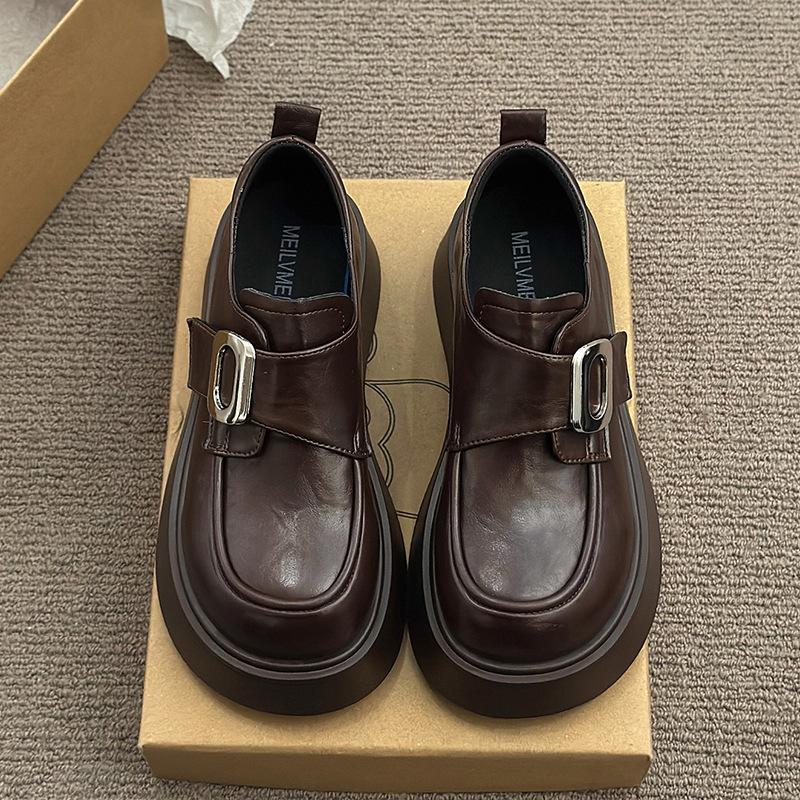 

Thick-soled heightening small leather shoes women s new spring and autumn versatile skirt Mary Jane single shoes 35 коричневый
