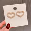 New trendy baroque love pearl earrings fashion temperament Internet celebrity retro Hong Kong style stud earrings women