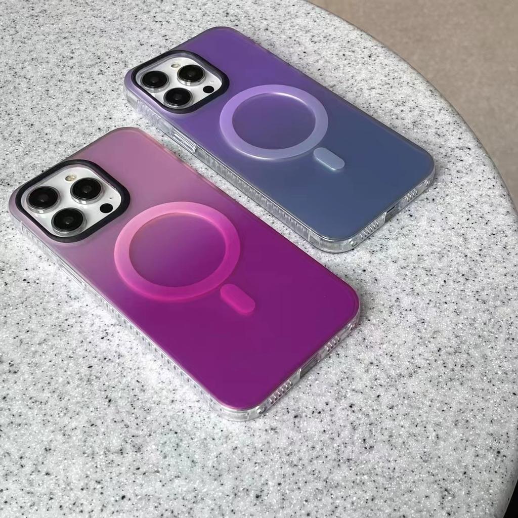 IPhone 16 Skin Sensitive Magnetic Suction Phone Case Chameleon Suitable for Apple 15 ProMax Gradient 14 Anti Fall Protection Case