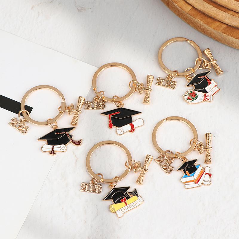 1Pcs 2026 Graduation Key Ring With A Hat And Credentials, Graduation Season Gift Key Ring Pendant, Suitable For Hanging Ba