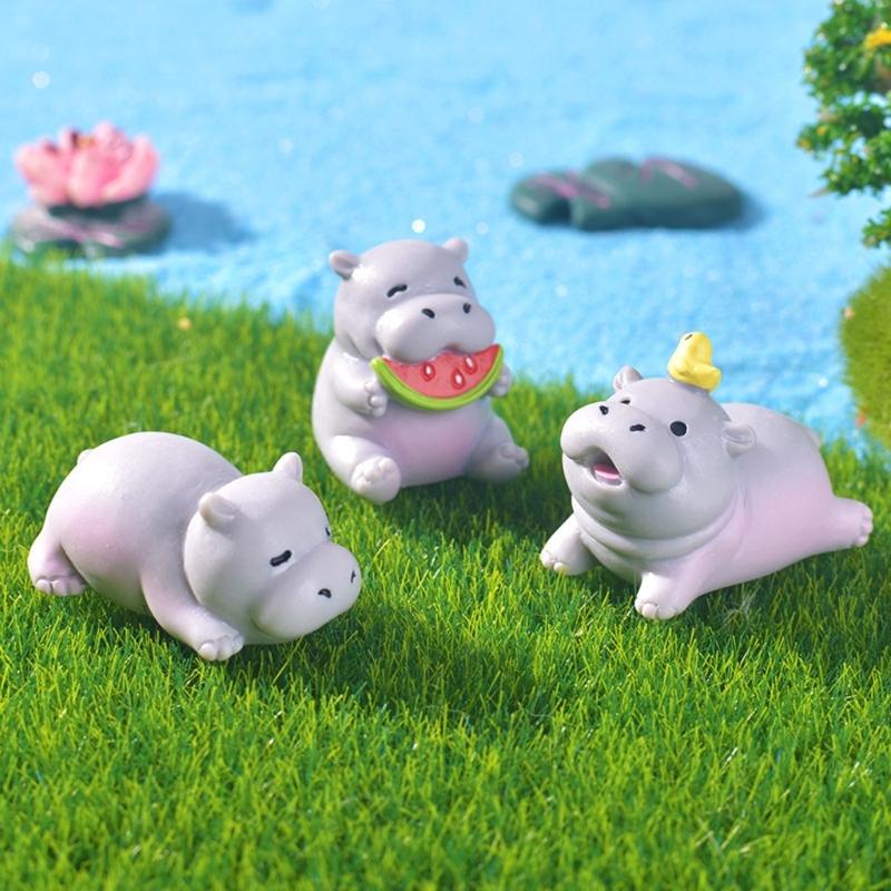 Set of 4 Handcrafted Cartoon Hippo Resins Sculpture Miniature Scene Perfect As Desk Decors Home Accent Or Present