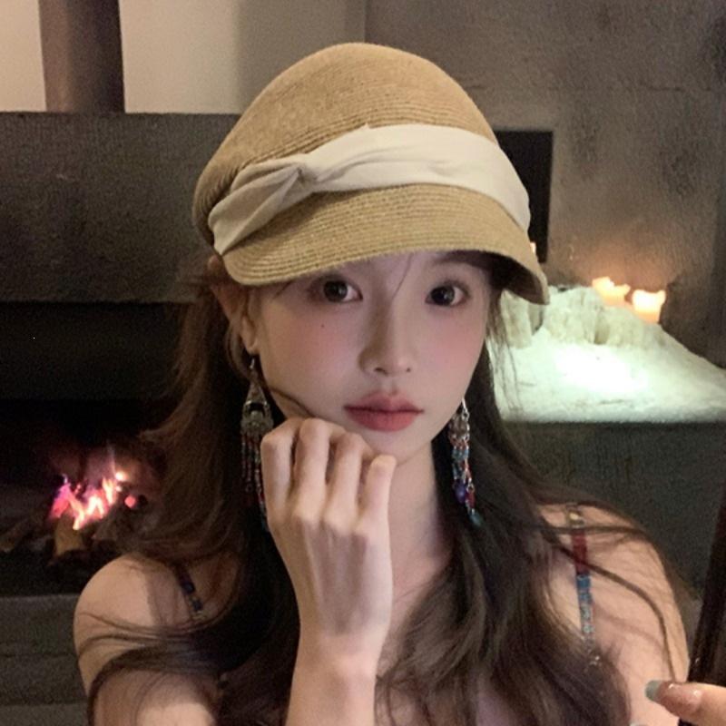 Spring and summer new French straw large brim sunscreen hat women's small face travel vacation visor