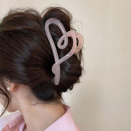 Women Hair Claw Transparent Matte Texture Heart Shape Hair Clip Back Head Shower Hair Claw Hair Accessories